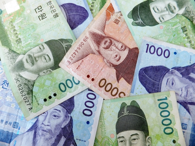 韓国の紙幣　お金　ウォン