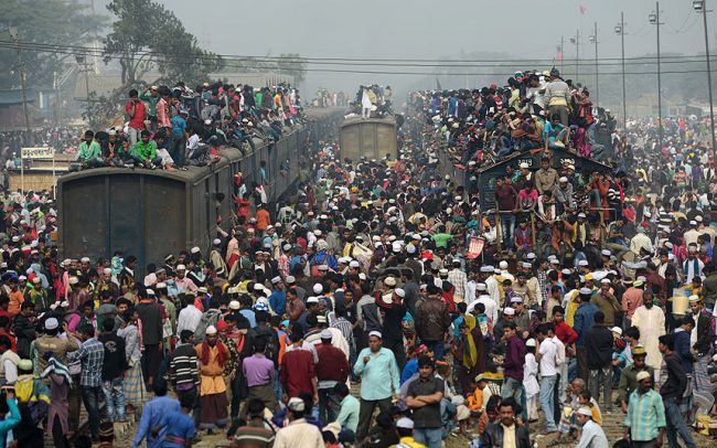 バングラディシュ　交通渋滞　人々
