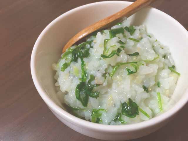 管理栄養士が話す風邪の時の食事 (5)おかゆ青菜